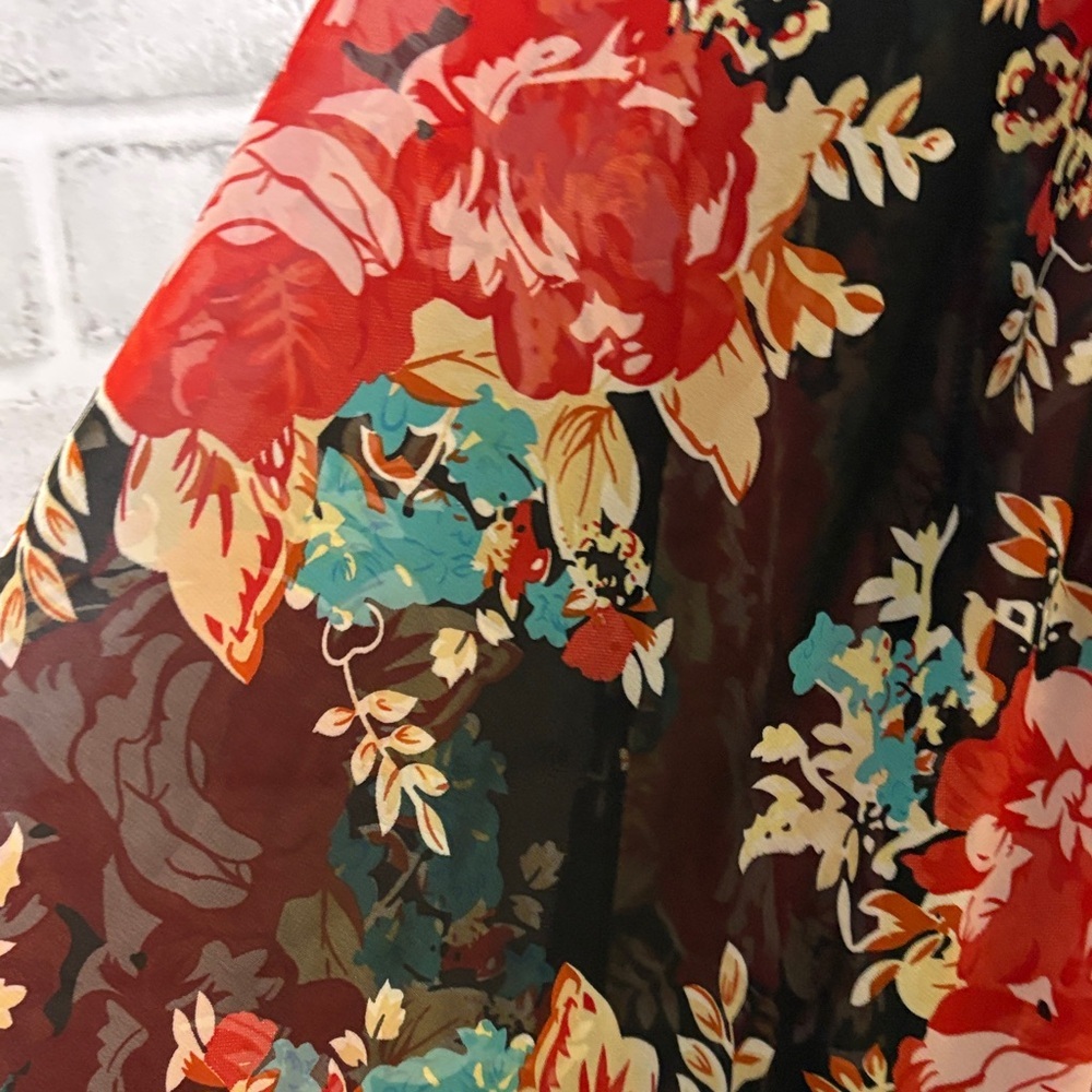 California Moonrise Chic Floral Women's Cape/ beach cover with sleeves size med - Picture 3 of 8
